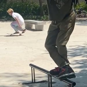 Meet your Posher, Elbee